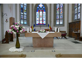 Altar- und Straßenschmuck zu Fonleichnam (Foto: Karl-Franz Thiede)